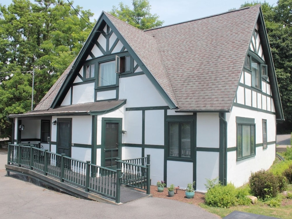 William Henry Miller Inn 2/50
