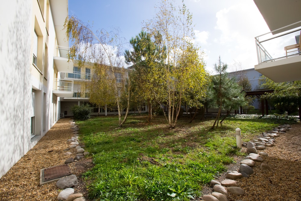 All Suites Appart Hotel Merignac 26/51