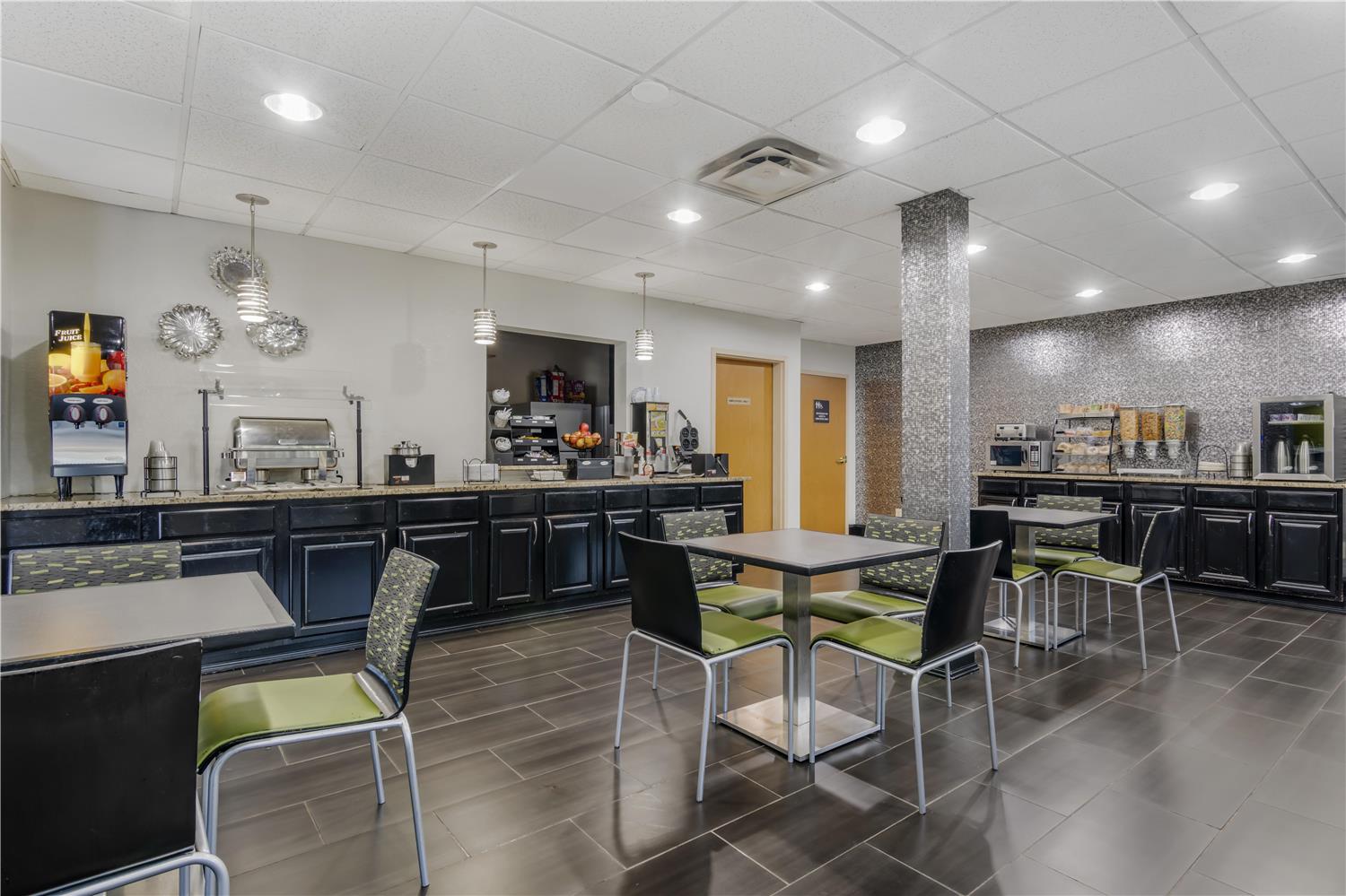 Best Western Commerce Inn 8/11