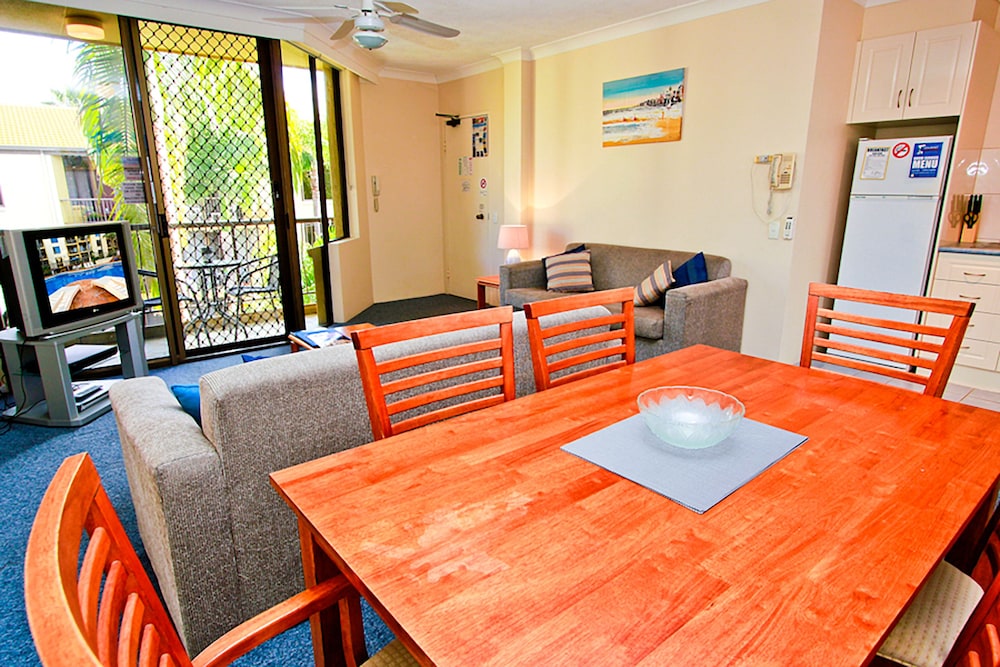 AUSSIE RESORT 30/50