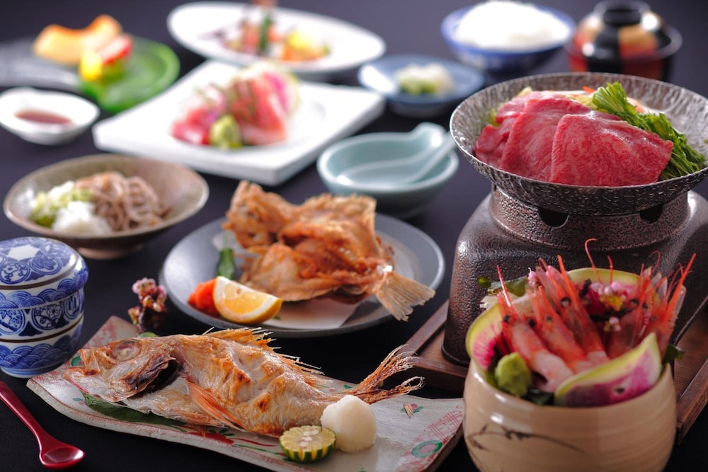 Awara Kitagata Onsen Kohanso Hana Yurari 12/29