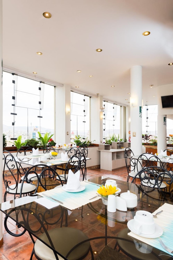 NATURA INN HOTEL 22/33