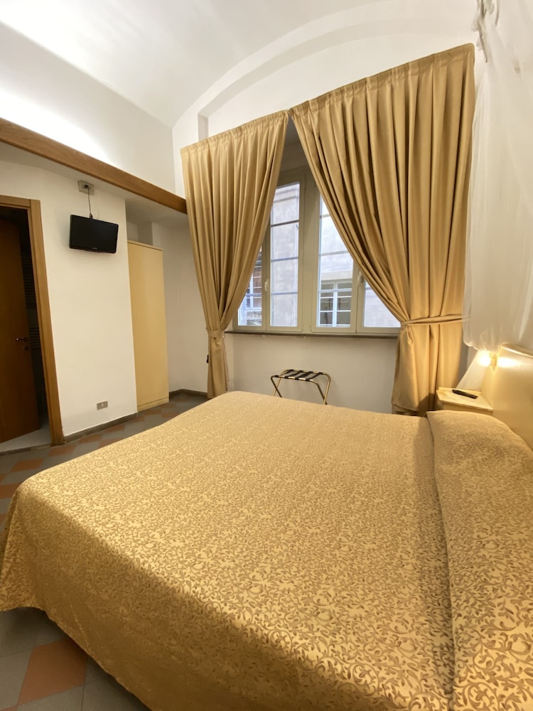 Piccolo Hotel Etruria 30/69