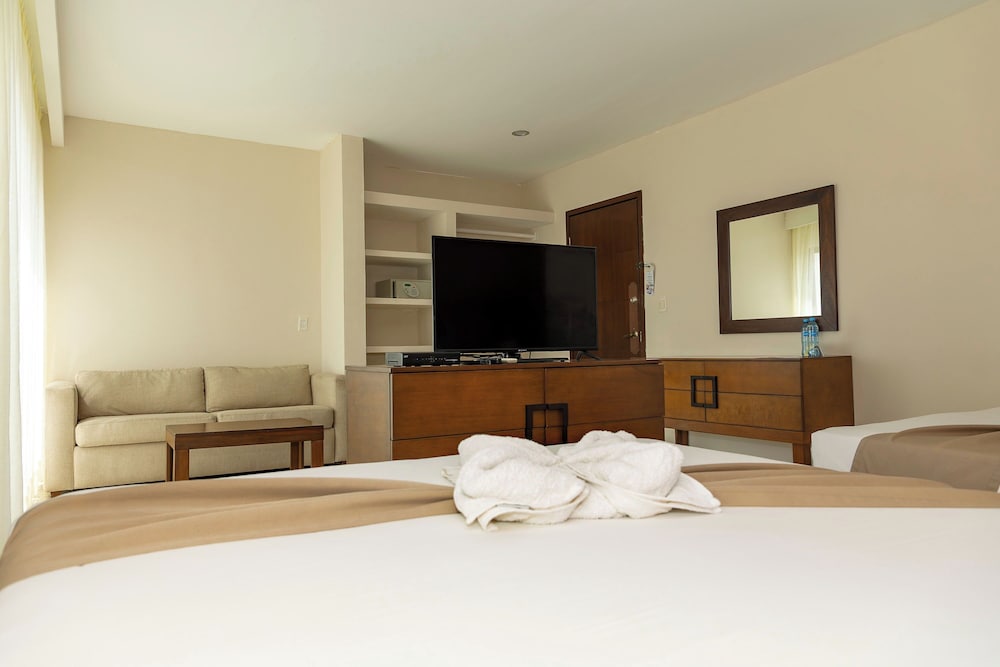 Master, Superior, 2 Queen Beds، Koox Quinto Sole Boutique Hotel 4/6