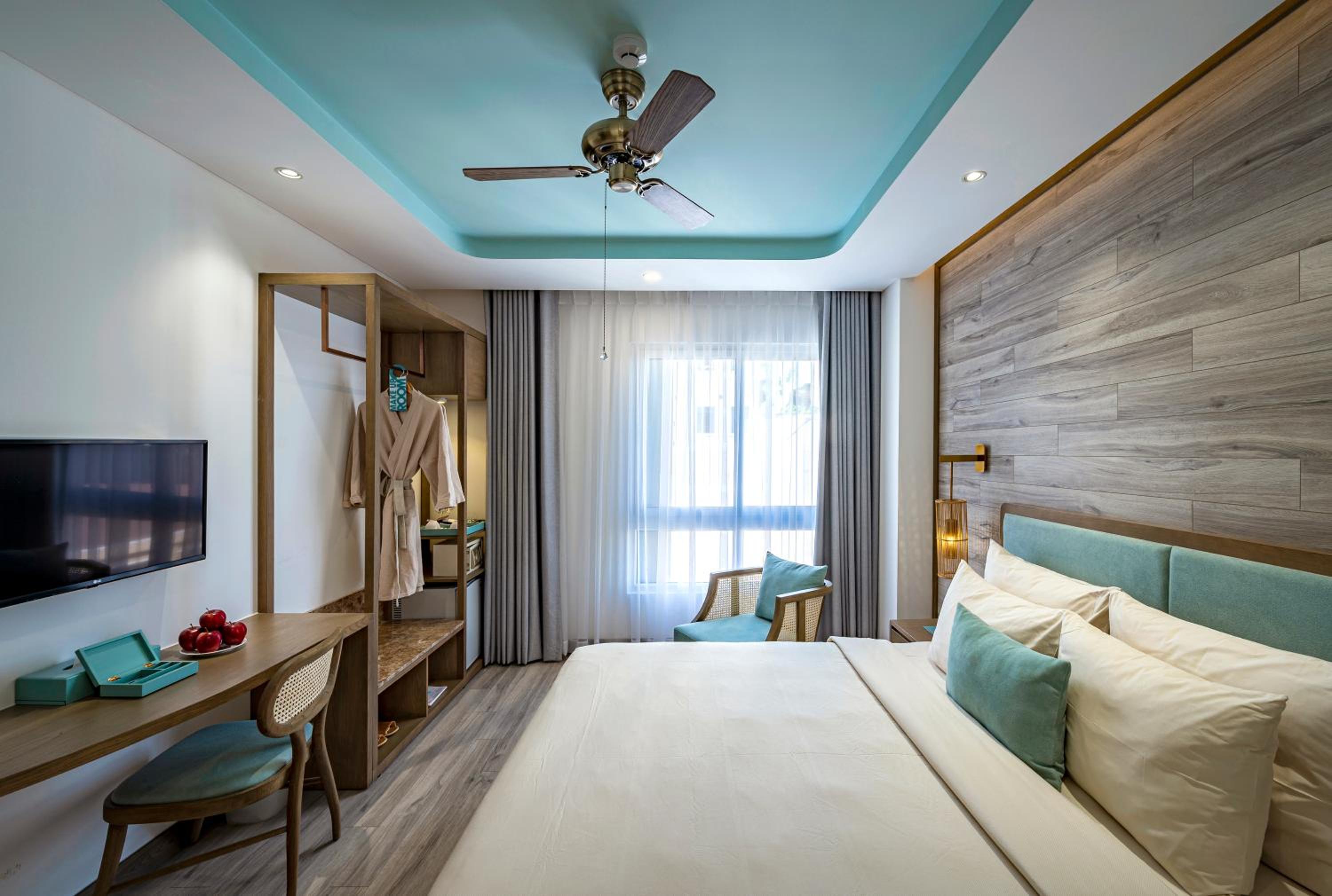 Premium, Double Bed, Outdoor View