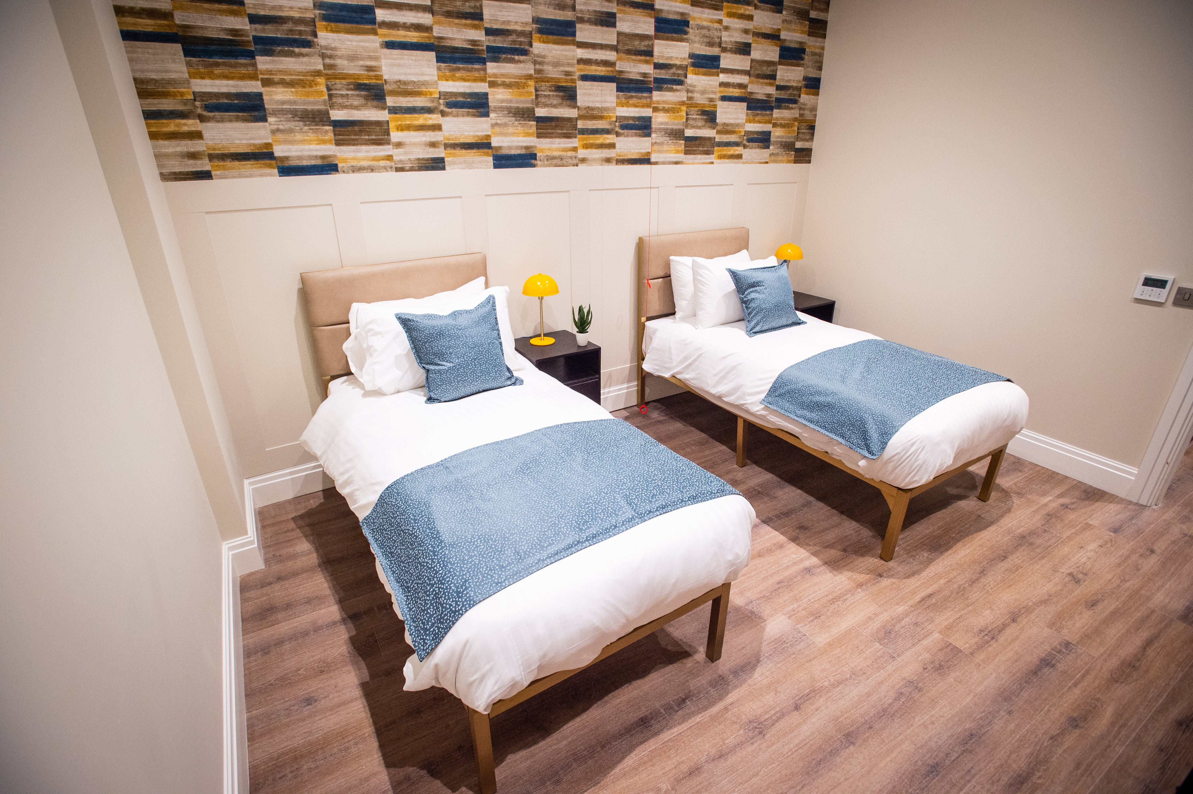 Studio, Twin Beds