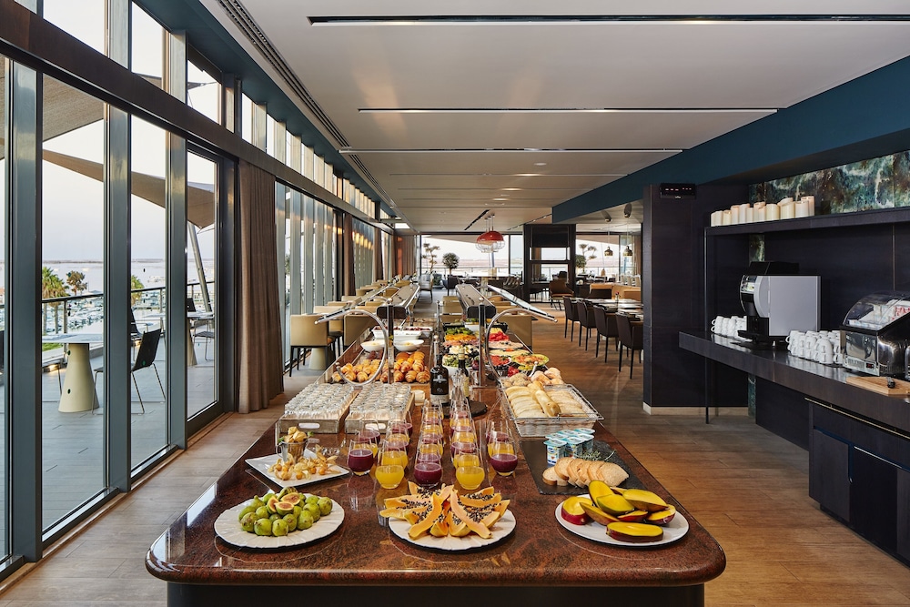 Hotel Faro and Beach Club 38/50