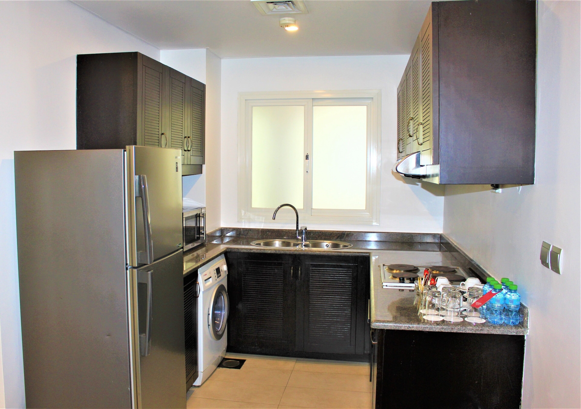 2 Bedrooms, 2 Double Beds, Pool Access، Movenpick Hotel & Resort Al Bidaa 10/10