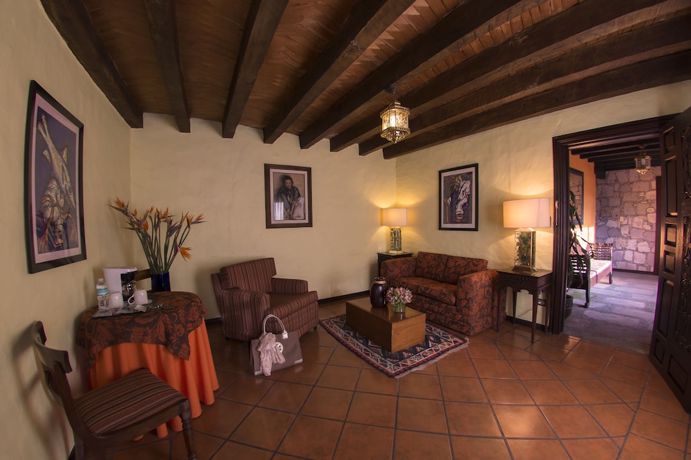 Villa Montana Hotel And Spa Boutique 48/70