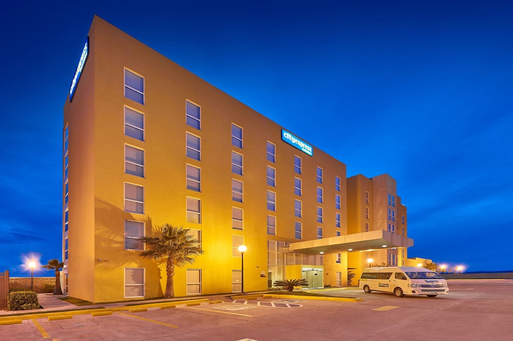 City Express by Marriott Durango 6/50