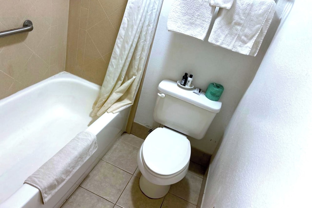 Victorian Inn By OYO Whitesboro US Hwy 82 49/55