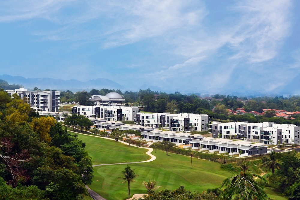 Meru Suites Meru Valley Resort 56/59