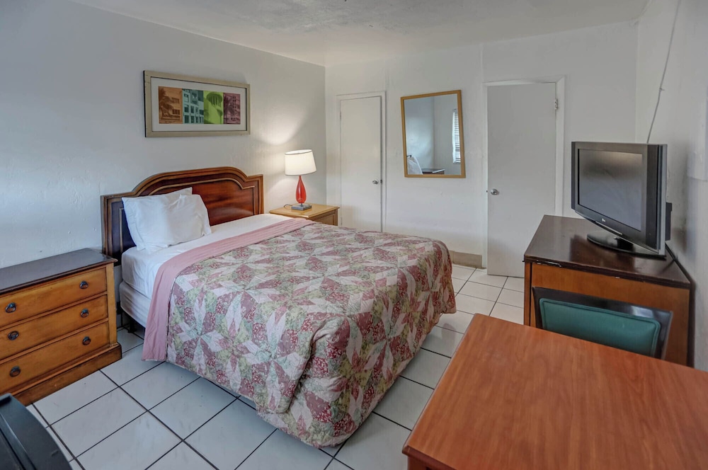 Green Seas Motel 20/50