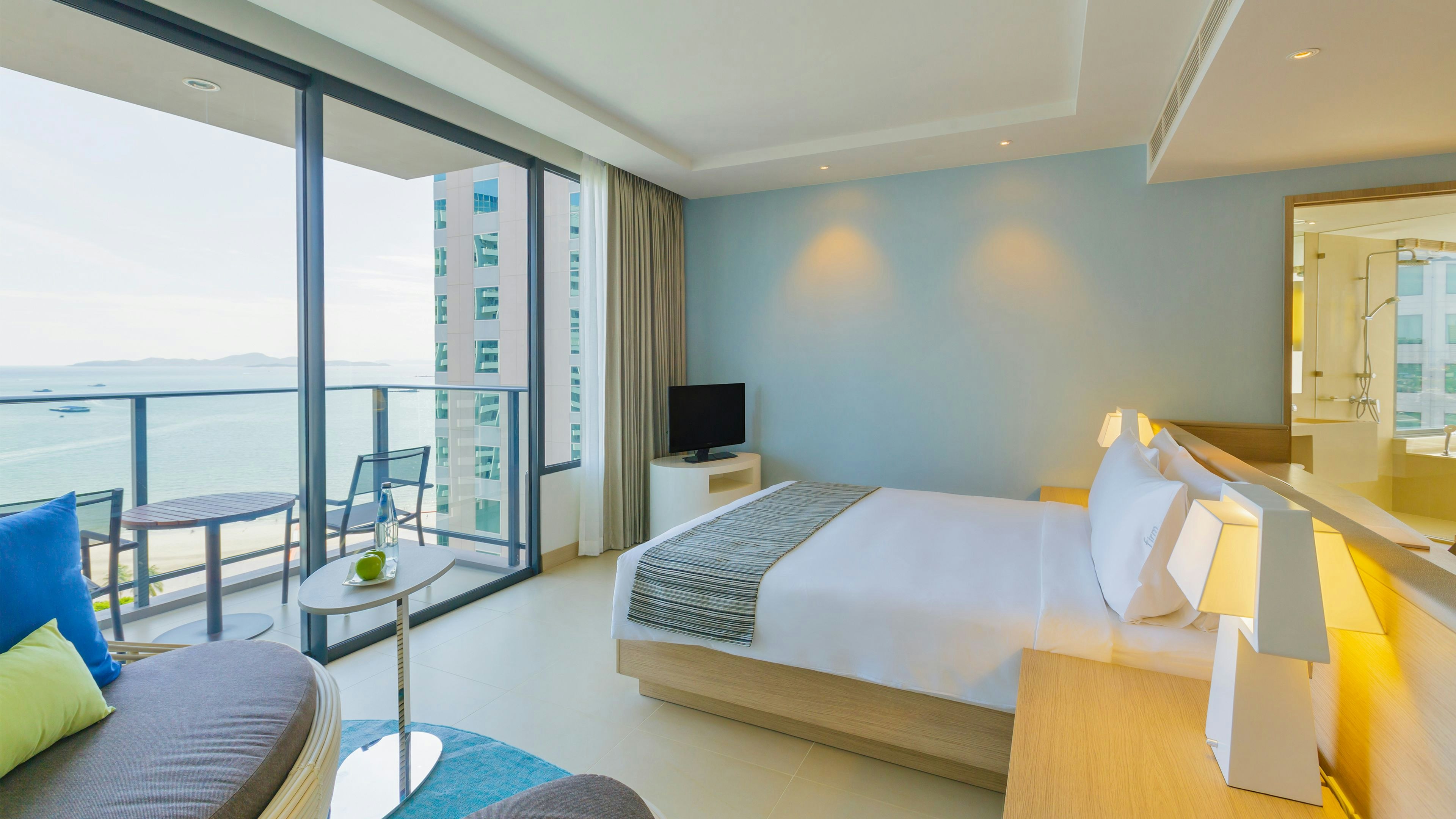 Holiday Inn Pattaya Hotel 14/83