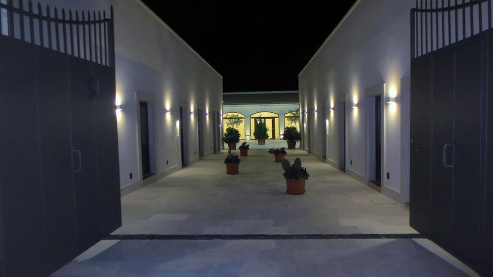 DOMUS ANTIQUA RESIDENCE 41/61