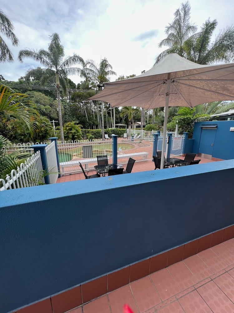 WHITE CREST LUXURY APARTMENTS 14/50