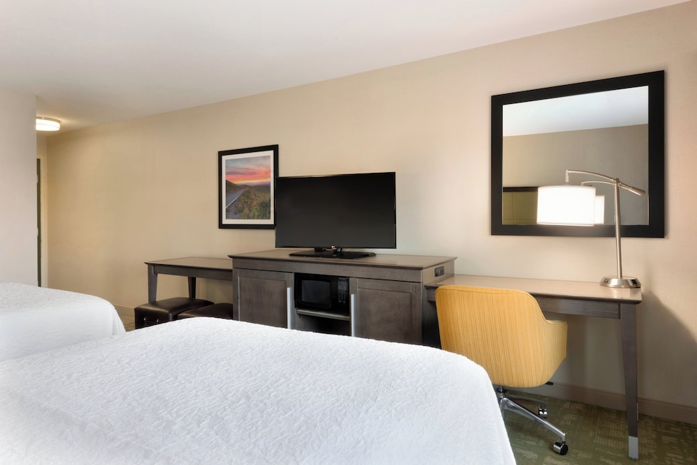 Summit Suites 13/34