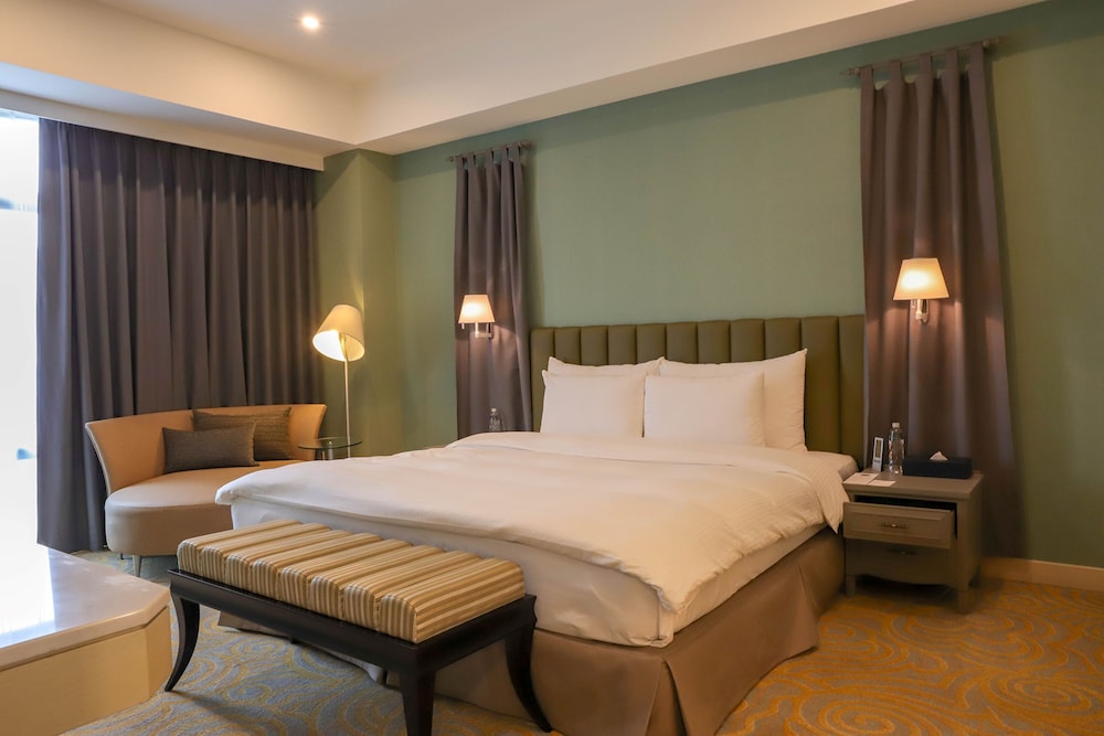 VICTORIA, SUITE, KING BED