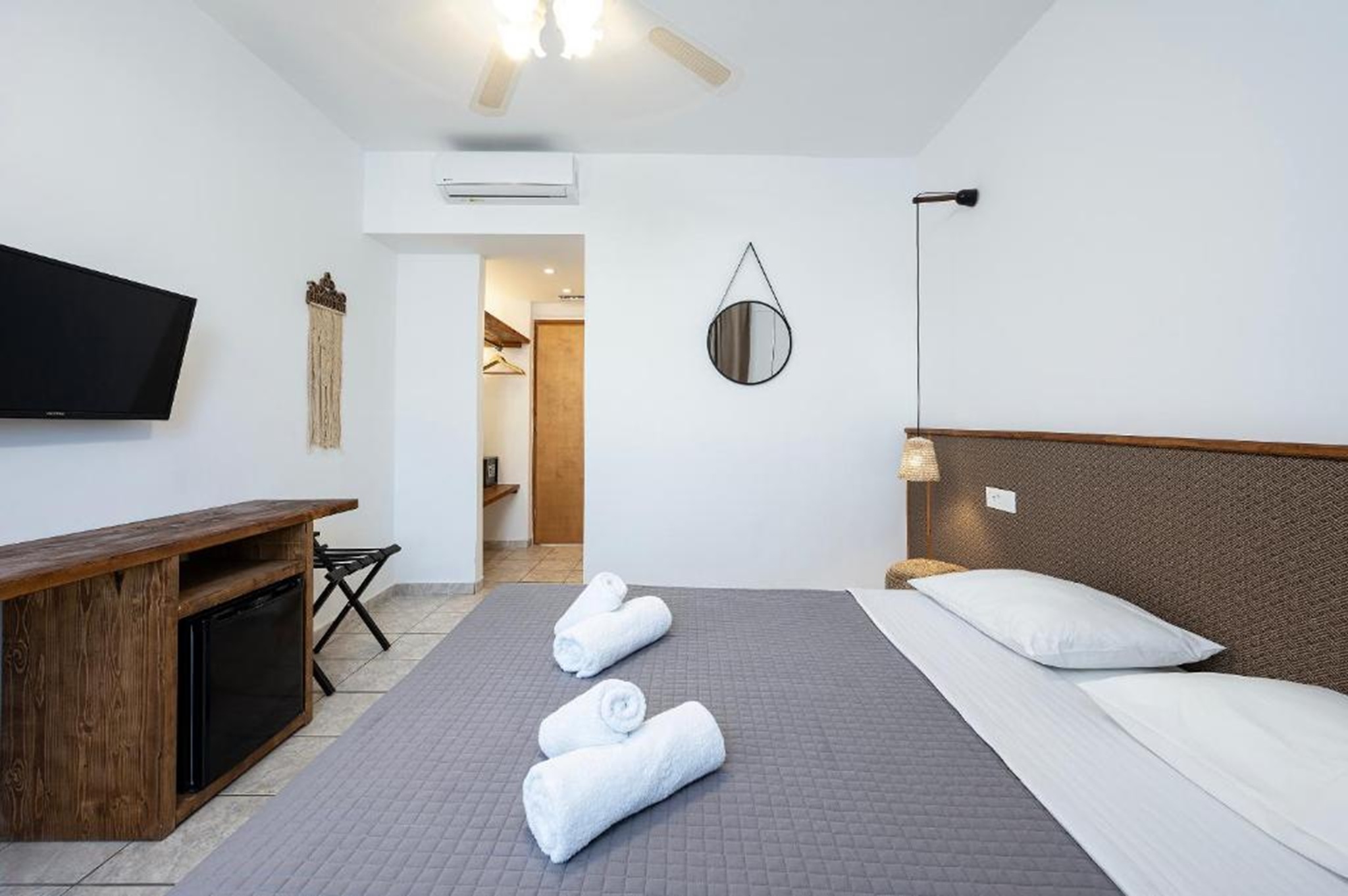 Aegean Bay Hotel 38/76