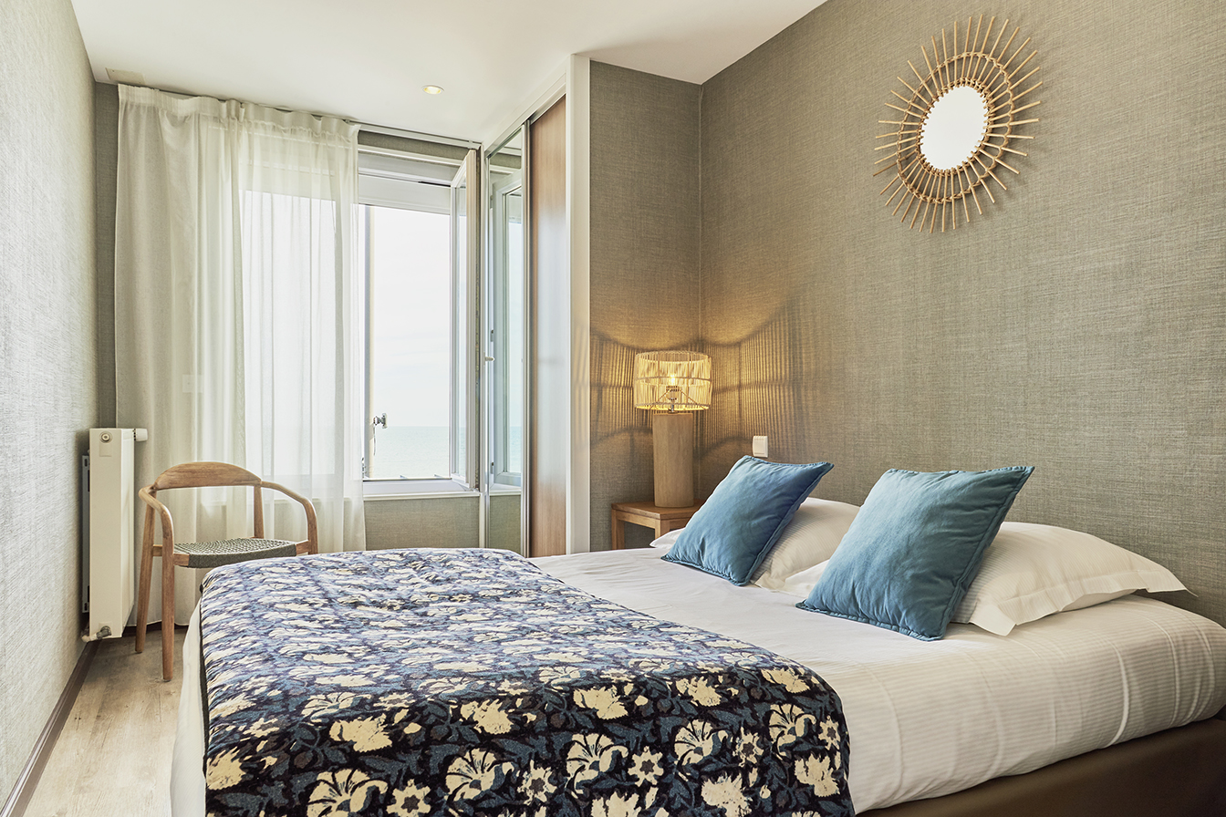 Suite, Sea View