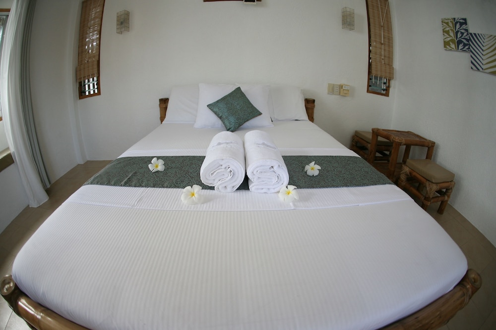 Elysia Beach Resort 5/42