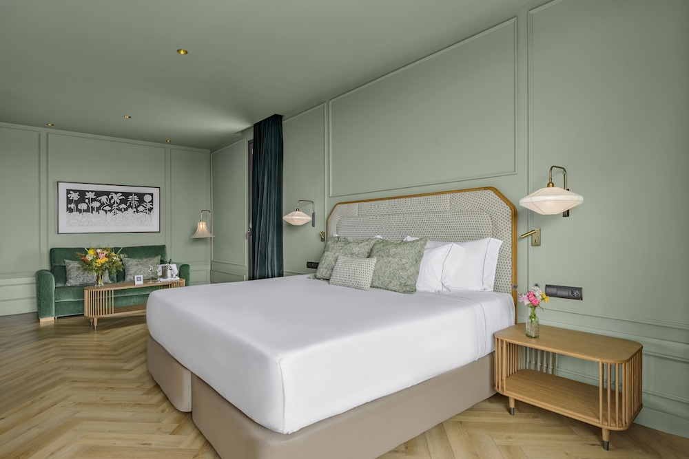 Junior Suite, King Bed