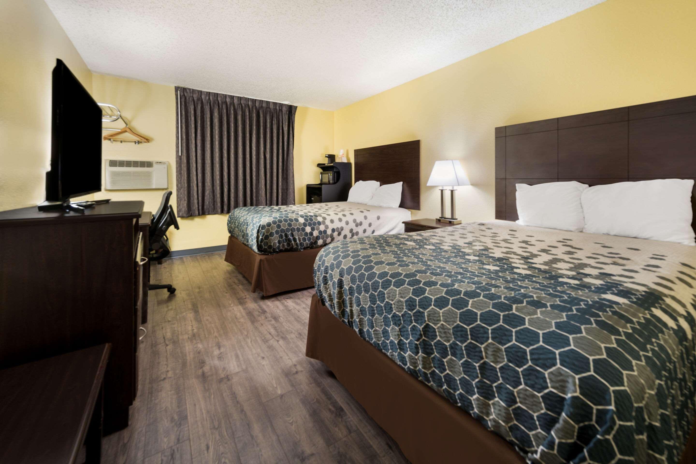 ROOM, 2 DOUBLE BEDS, SMOKING