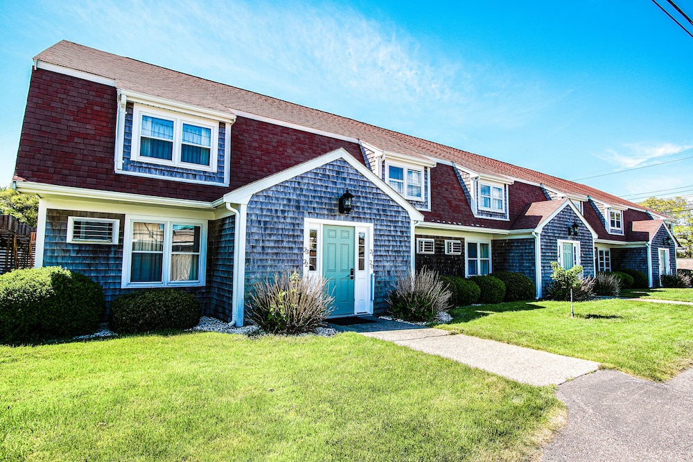 Cape Winds Resort 43/46