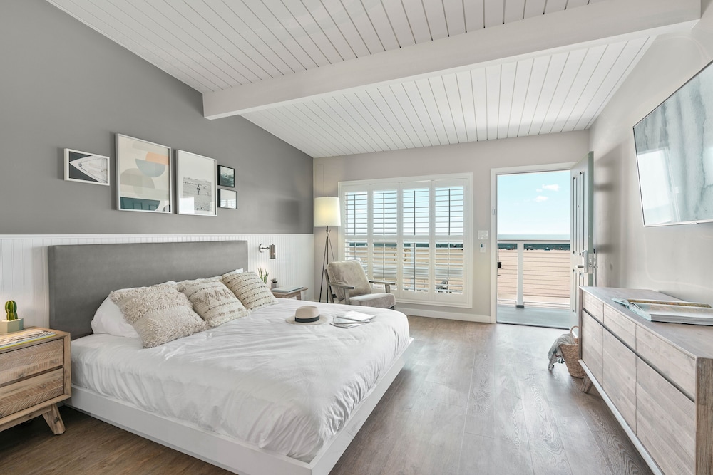 ROOM, KING BED, OCEAN VIEW