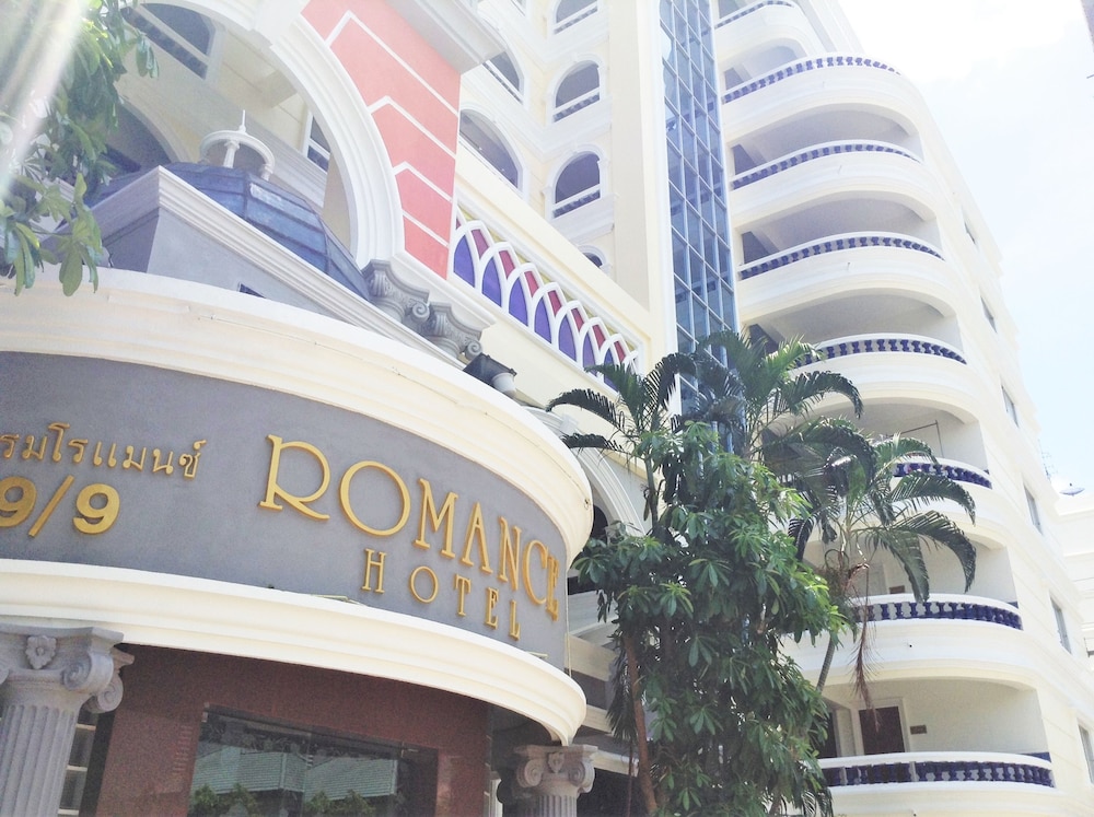 Romance Hotel Sukhumvit 97 2/58