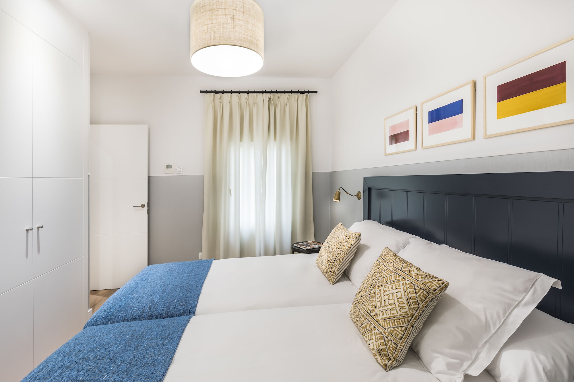 2 BEDROOMS, DELUXE, APARTMENT