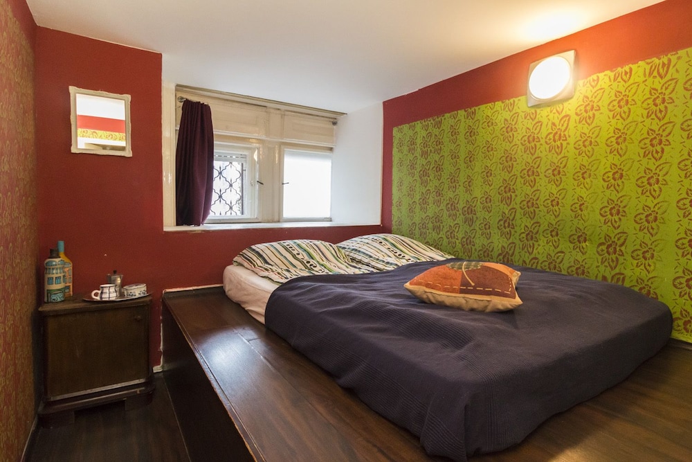 Baroque Hostel Budapest 12/76