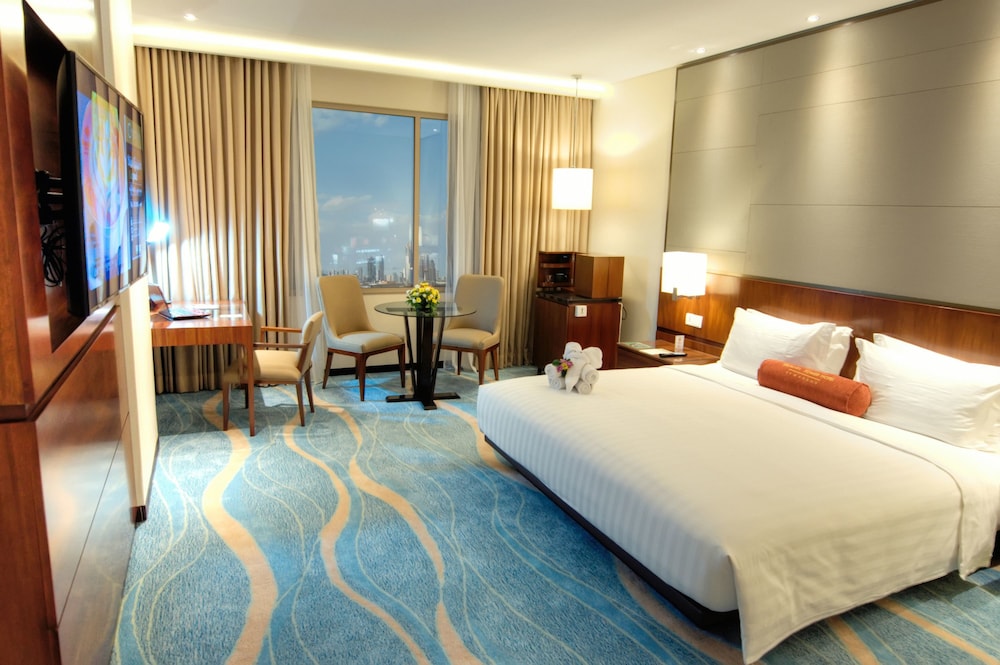 Gumaya Tower Hotel Semarang 20/73