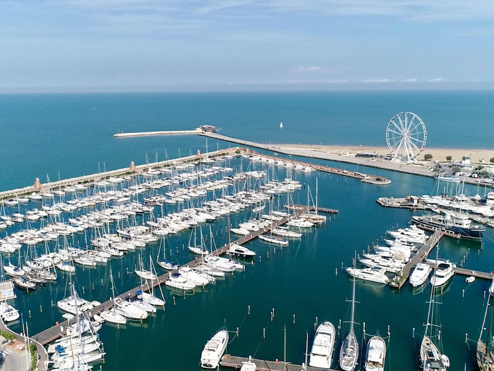 MERCURE RIMINI ARTIS 47/50