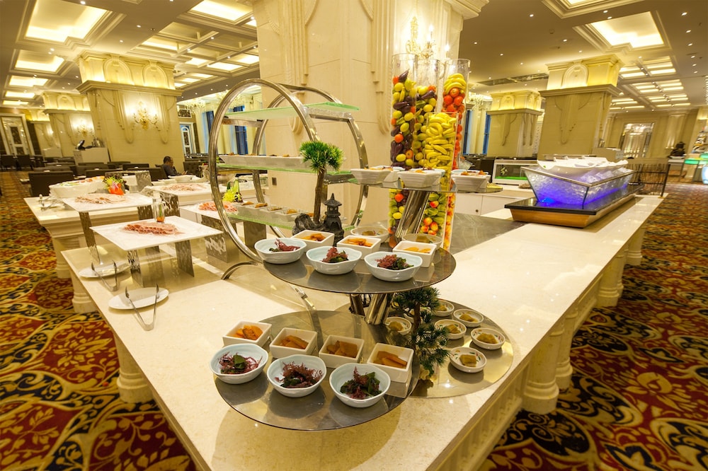 Grand Bravo Hotel 49/63