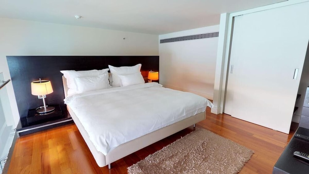 Ajia Hotel 16/50