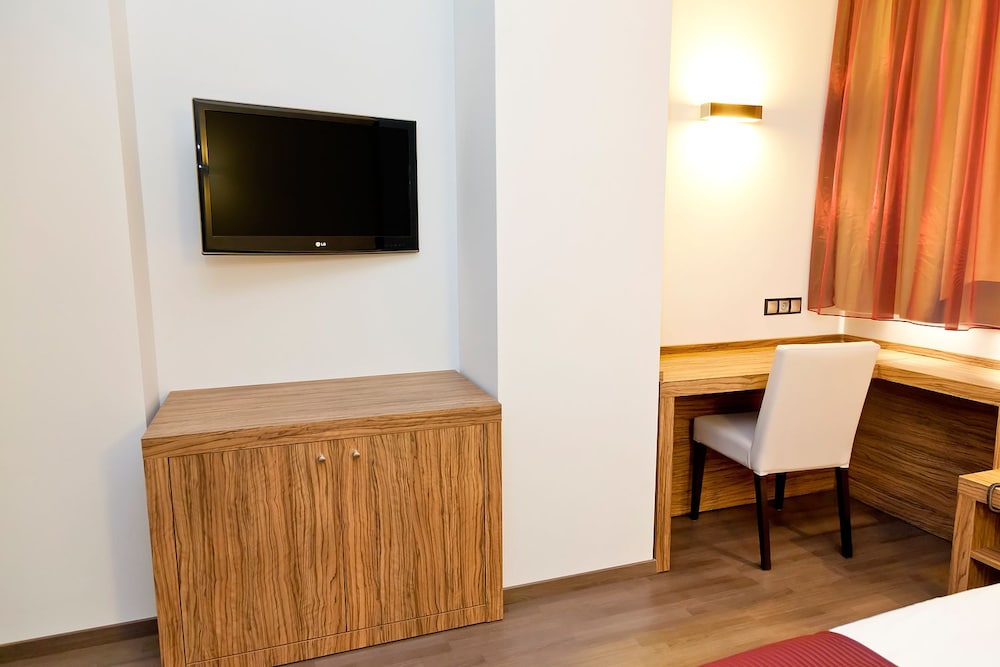 Dna Monse Spa Golf Hotel 36/47