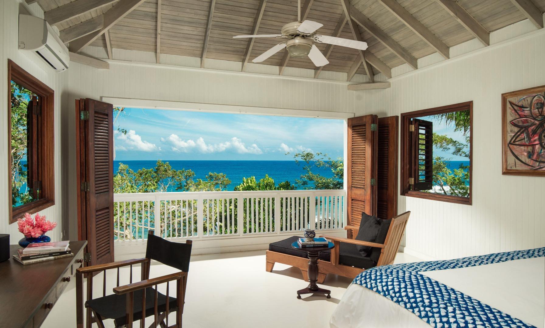 3 Bedrooms, Villa, Ocean Front