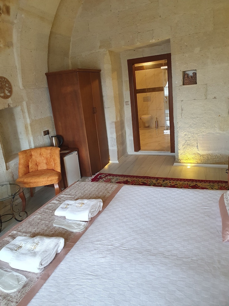 Mesken Cave Suites 27/50