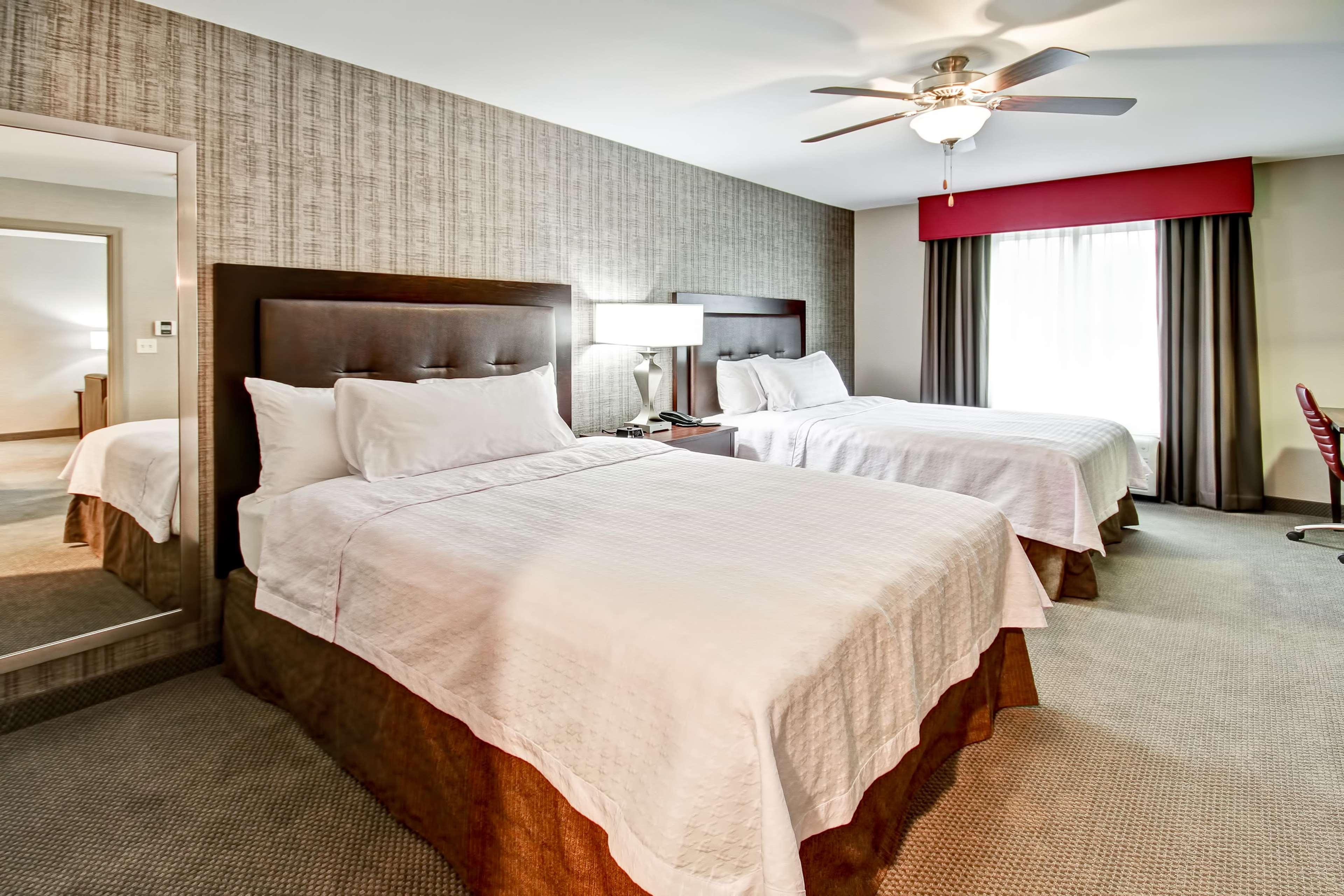 2 Bedrooms, Suite, 1 King or 2 Queen Beds, 2 Bathrooms, Accessible