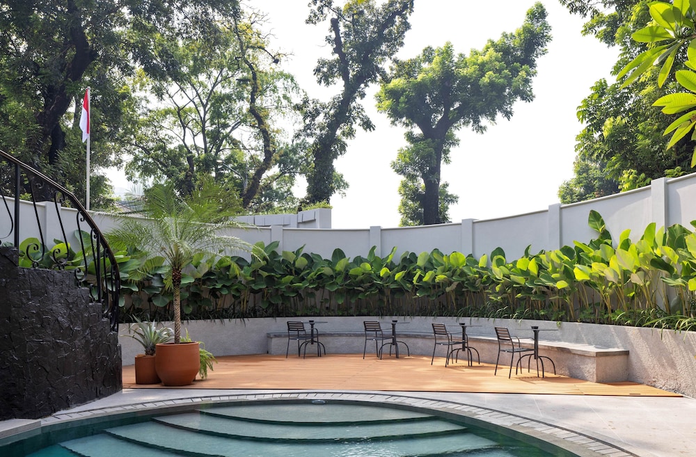 ARTOTEL CASA HANGTUAH 45/50