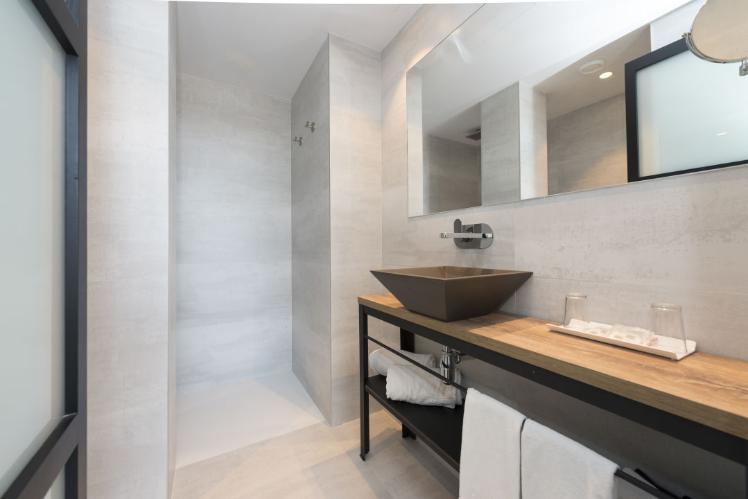 2 Bedrooms, Suite, Apartment, Terrace