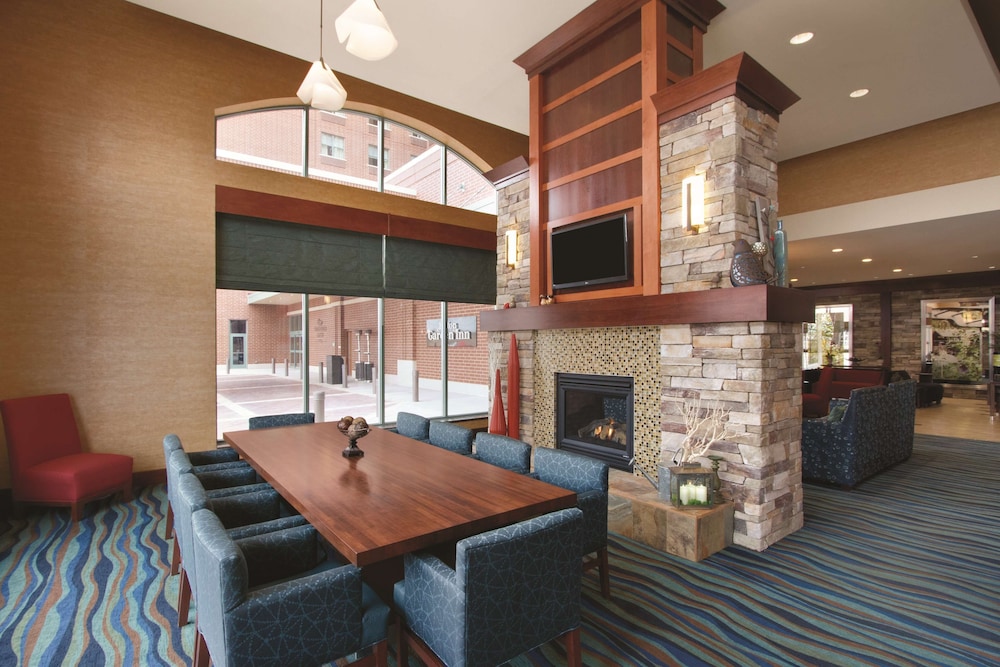 Hilton Garden Inn Oklahoma City Bricktown 35/50