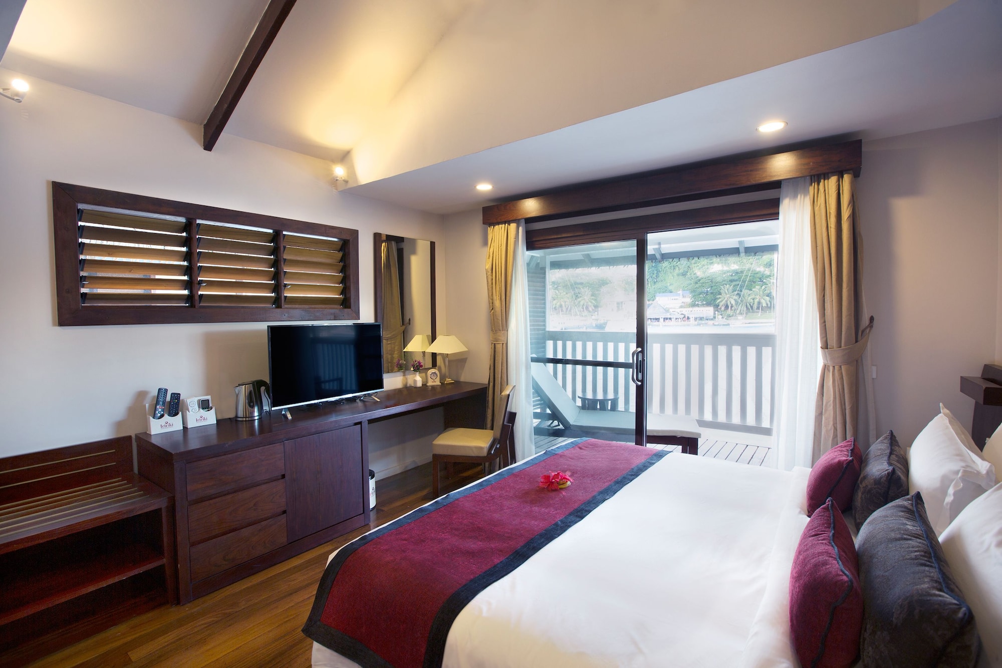 DELUXE, VILLA