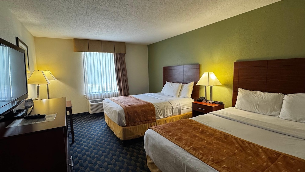 Deluxe Inn Wytheville 20/39