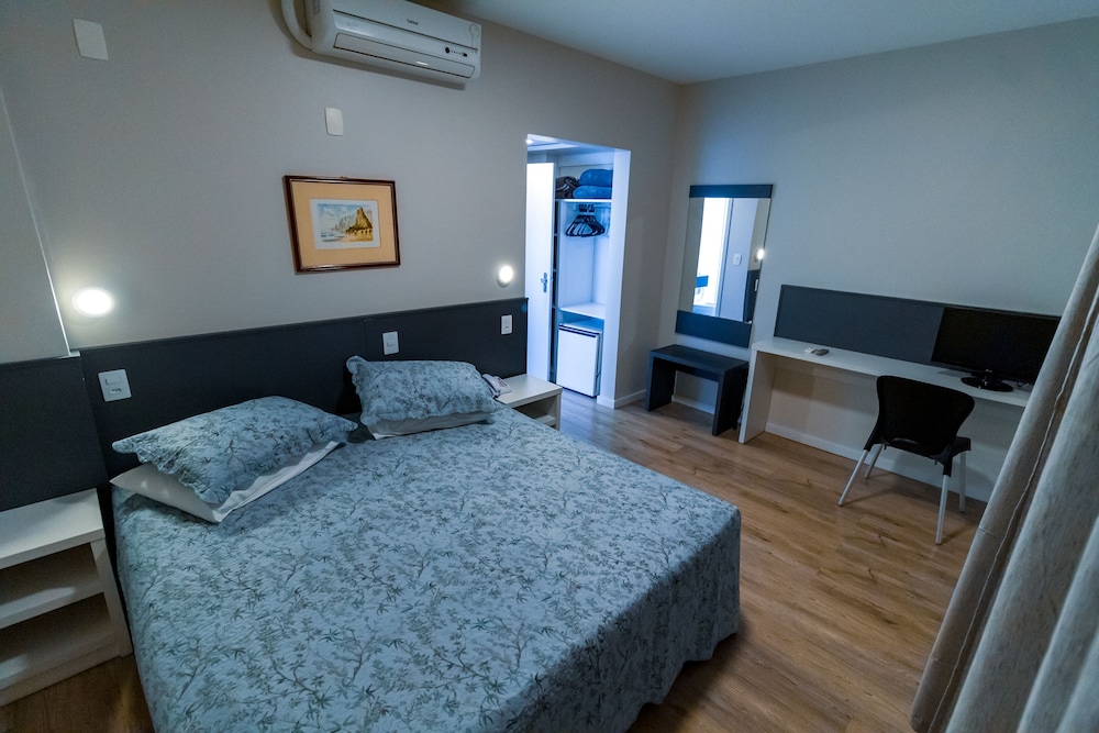 A Furninha Hotel 4/28