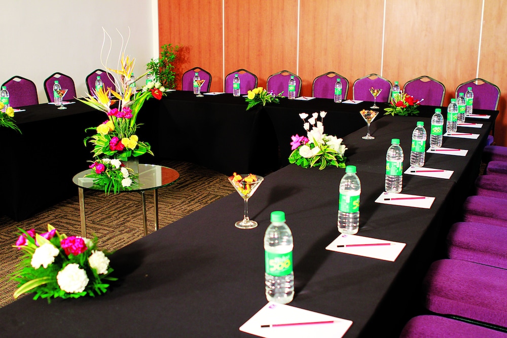 CASPIA HOTEL NEW DELHI SHALIMAR BAGH 62/67
