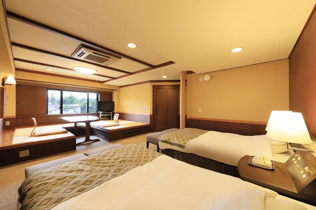 Deluxe, Mountain View, Tatami, East Wing، Fuji Lake Hotel 3/7