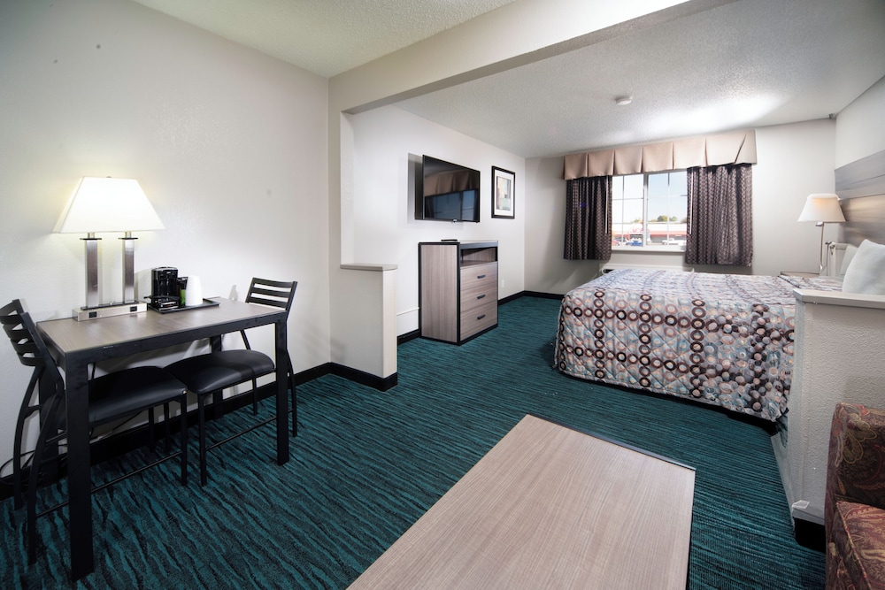 Countryside Inn Suites Fremont 15/45