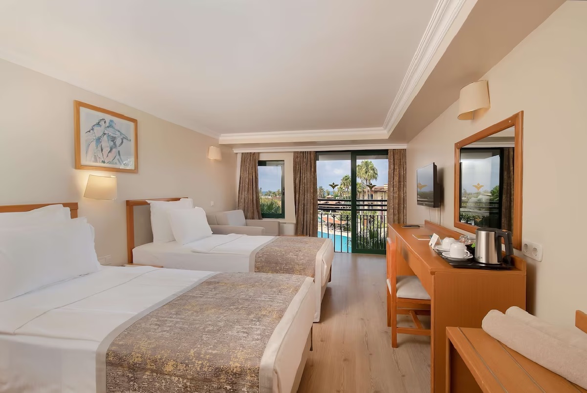 Room, Single, Double Bed, Sea View